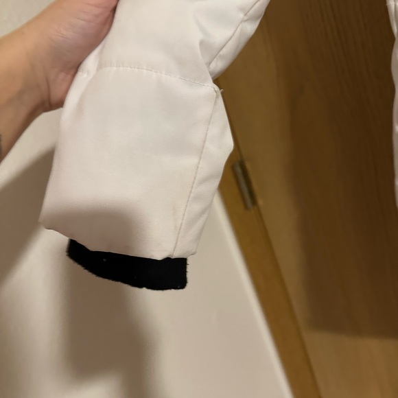 Guess puffer coat - Picture 2 of 8